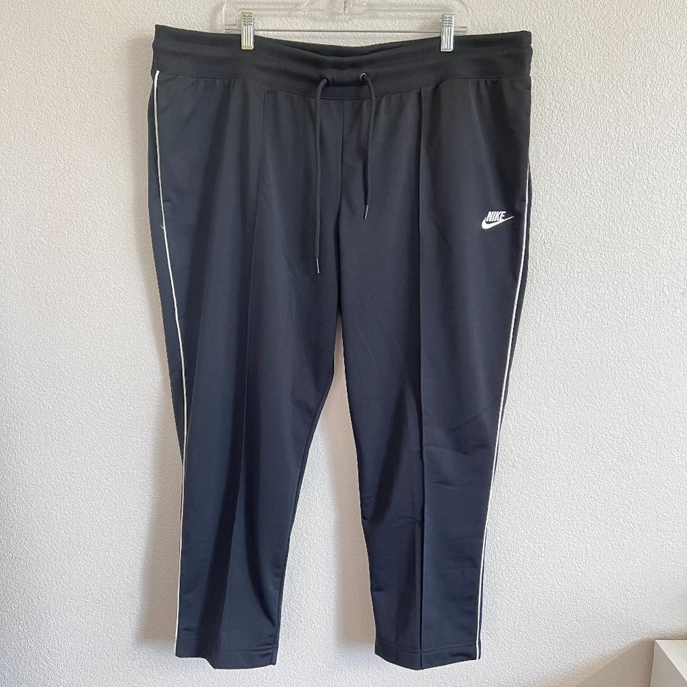 Nike Women's Active Pants